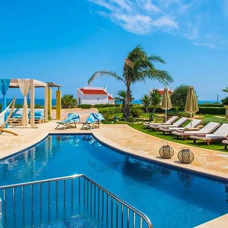 Villa Azzuro With Private Pool By Estia